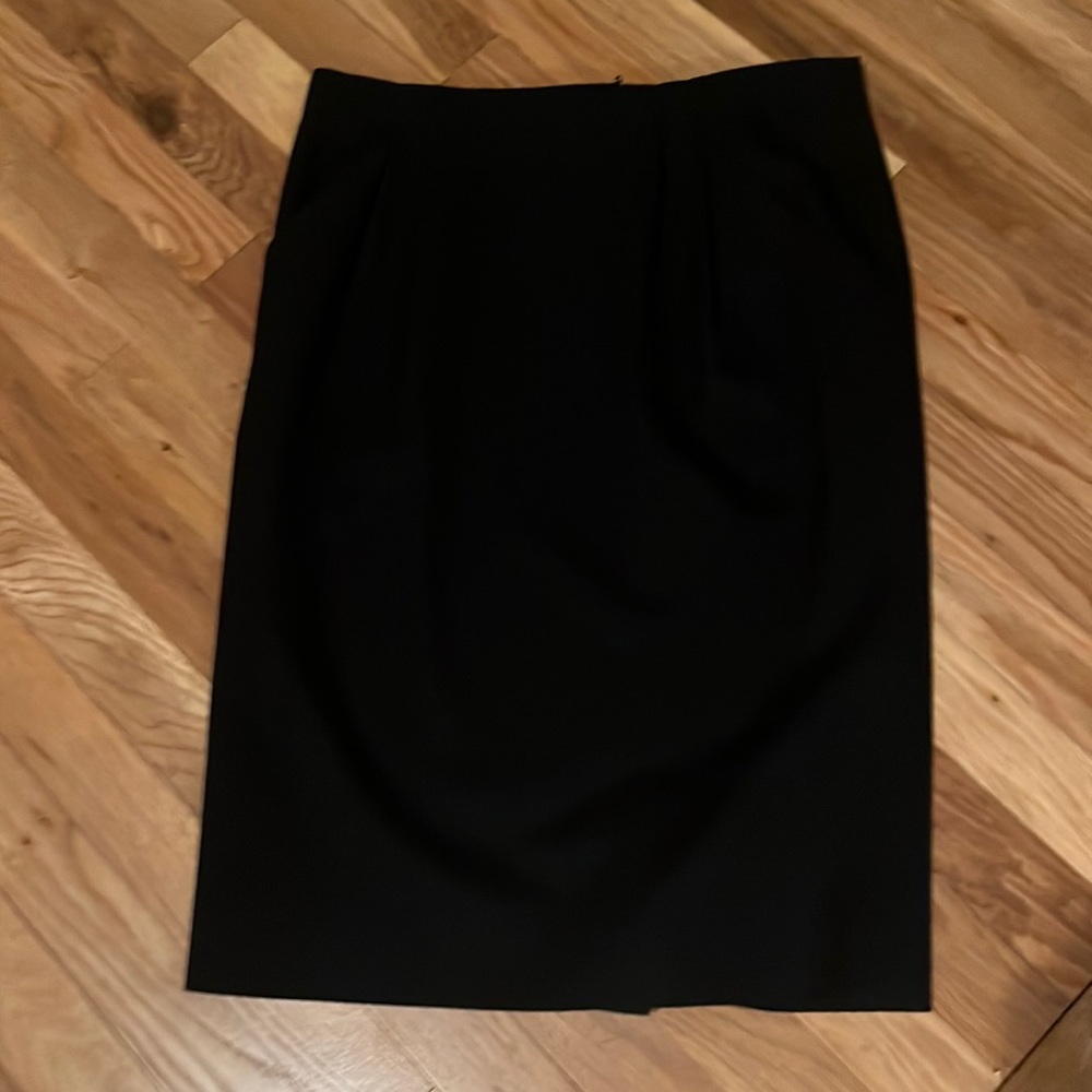 Career Essentials pencil skirt.  Black  size 6.
